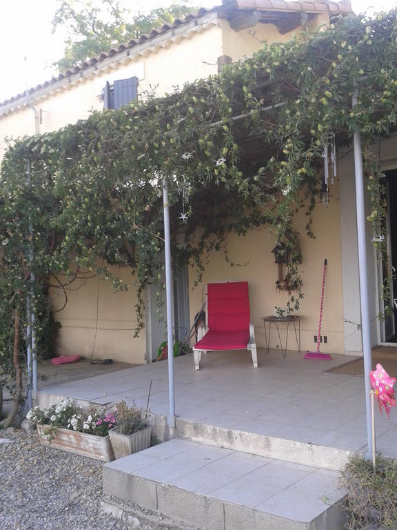 Hotel Aux Roses De L'Etang Capestang Exteriér fotografie