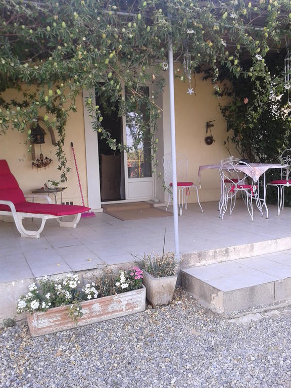 Hotel Aux Roses De L'Etang Capestang Exteriér fotografie